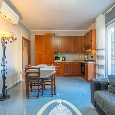 Апартаменти Brorent Casa Aurora *