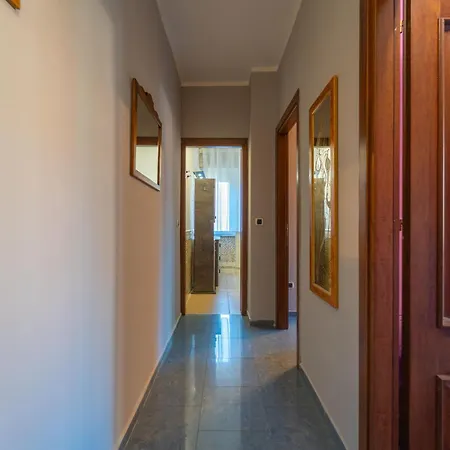 Brorent Casa Aurora Ольбія